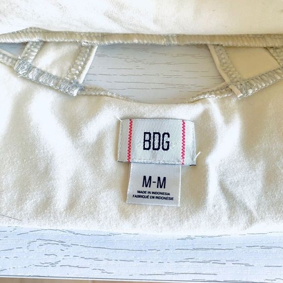 BDG Berth Strappy Bra in Cream - Picture 3 of 9